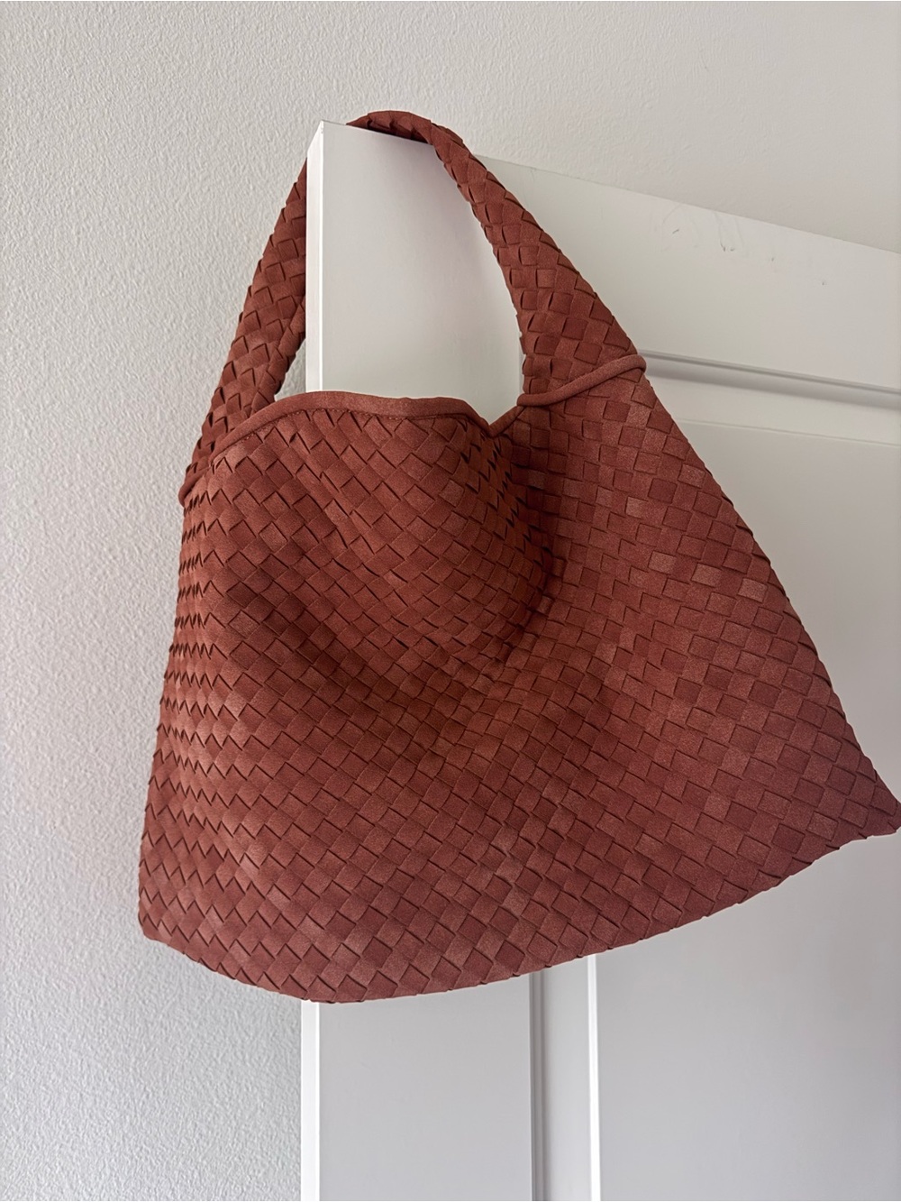 Woven Shoulder Hobo Bag - brown